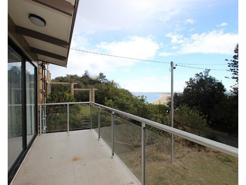 17 Bennett Street, Redhead NSW 2290