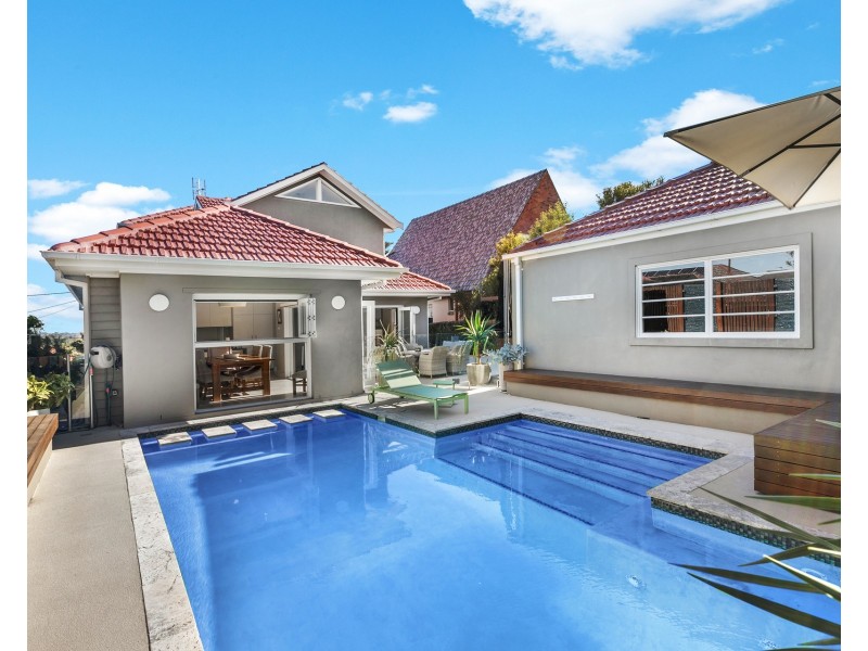 33 Wrightson Avenue, Bar Beach NSW 2300