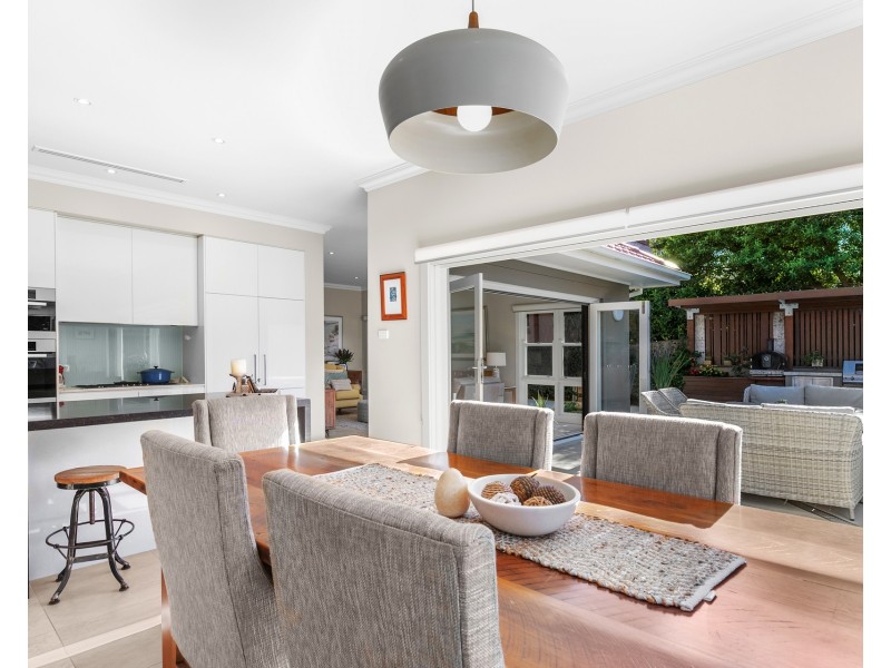 33 Wrightson Avenue, Bar Beach NSW 2300