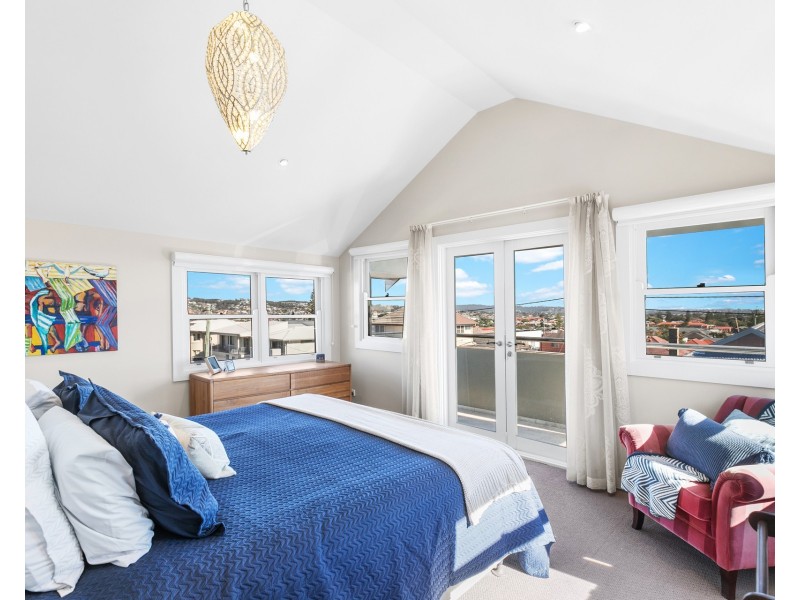 33 Wrightson Avenue, Bar Beach NSW 2300