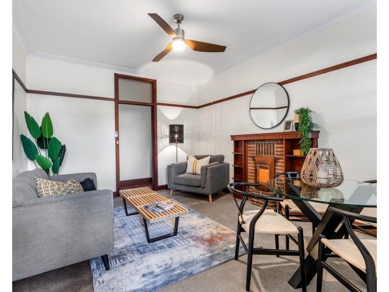 2/192 Beaumont Street, Hamilton NSW 2303