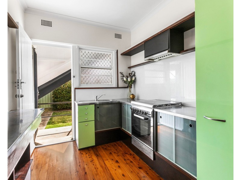 2/192 Beaumont Street, Hamilton NSW 2303