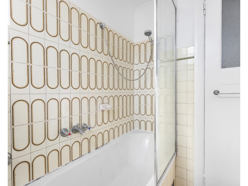 2/192 Beaumont Street, Hamilton NSW 2303