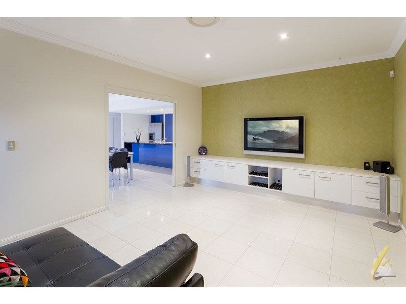 132 Copeland Dr, North Lakes QLD 4509