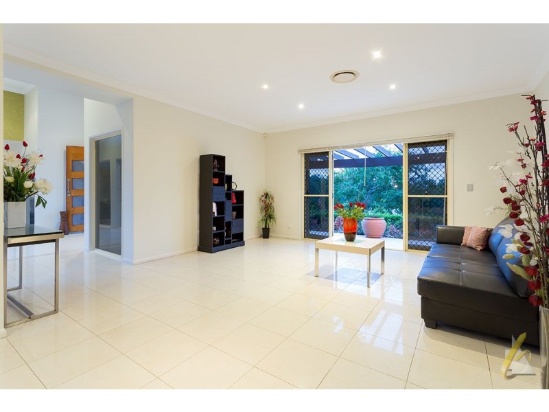 132 Copeland Dr, North Lakes QLD 4509