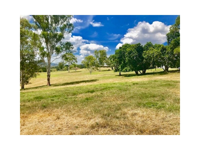 216 Hawkesbury Road, Moggill QLD 4070