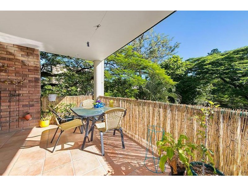11/127 Central Avenue, Indooroopilly QLD 4068