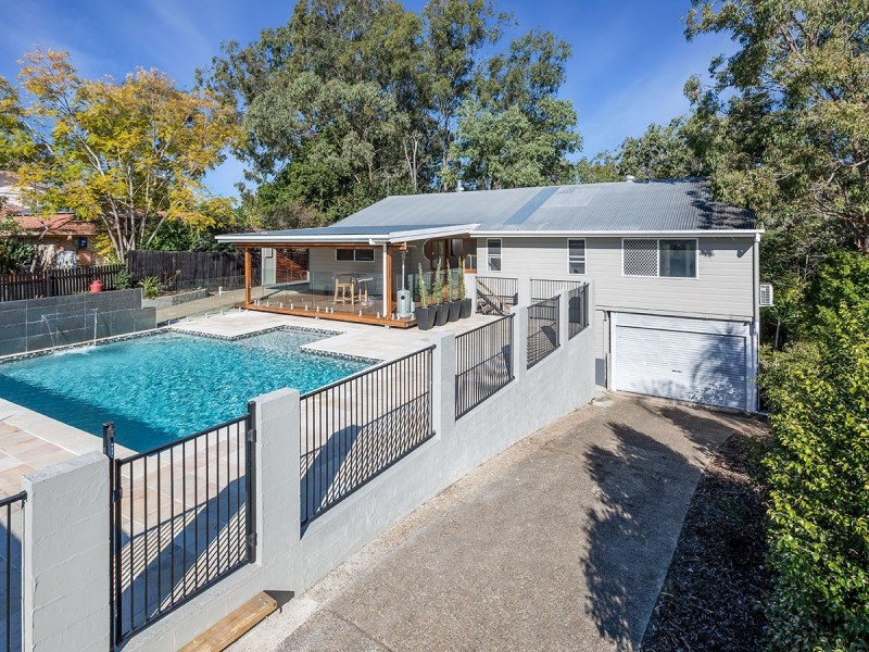 163 College Road, Karana Downs QLD 4306