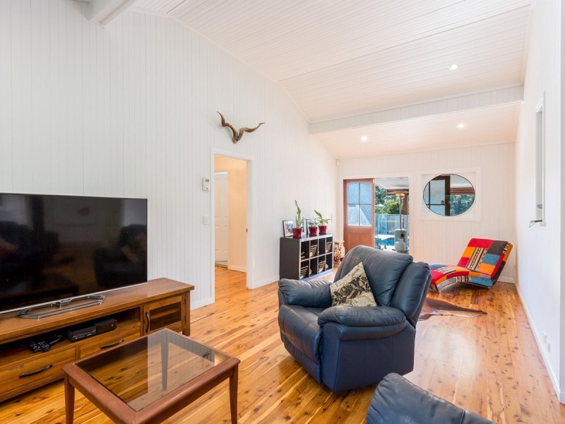 163 College Road, Karana Downs QLD 4306