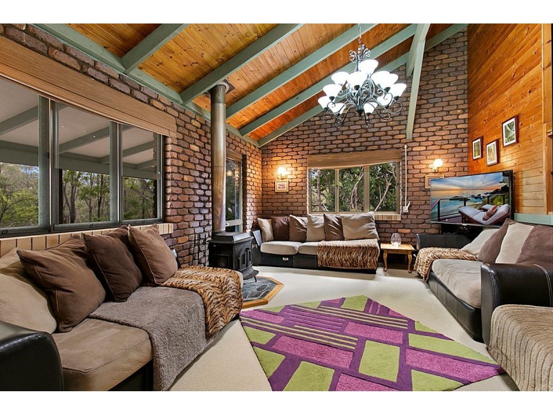 9 Baaring Drive, Karana Downs QLD 4306