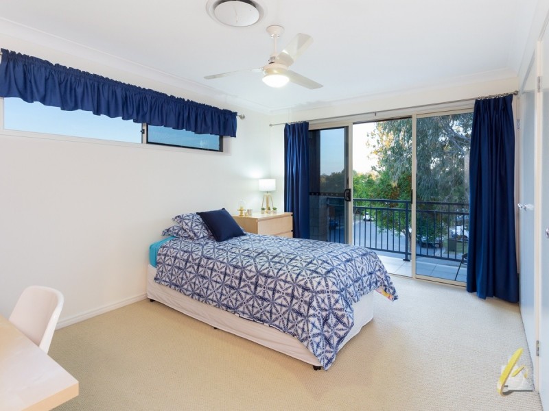 24 Elm Pl, Heathwood QLD 4110