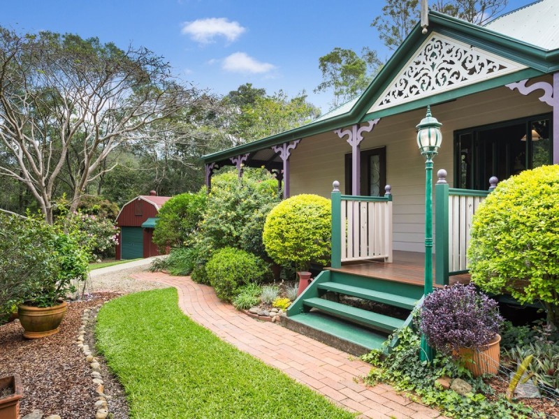 493 Gold Creek Road, Brookfield QLD 4069