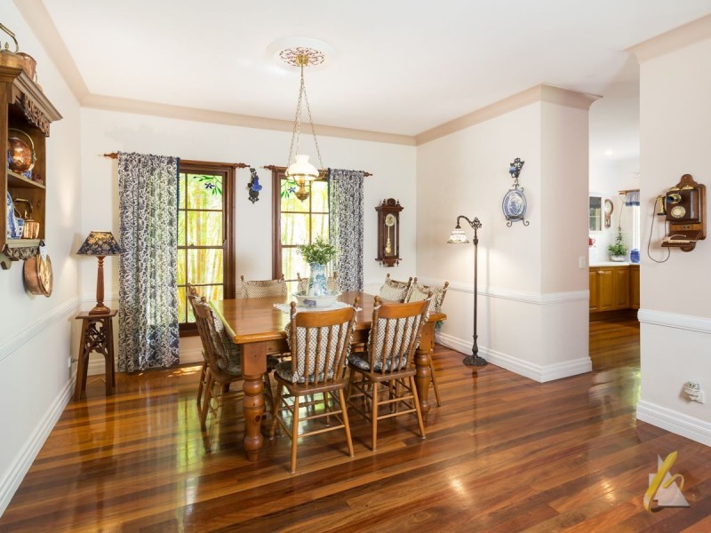 493 Gold Creek Road, Brookfield QLD 4069