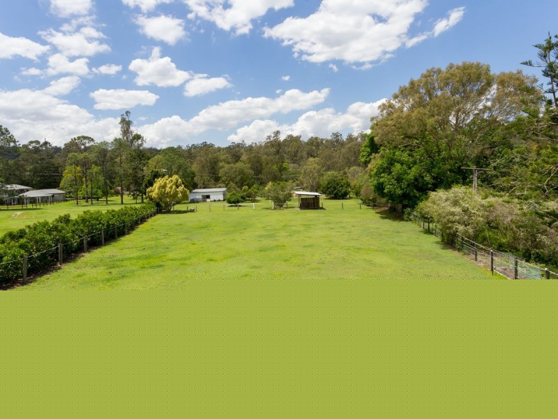 116 Gold Creek Rd, Brookfield QLD 4069