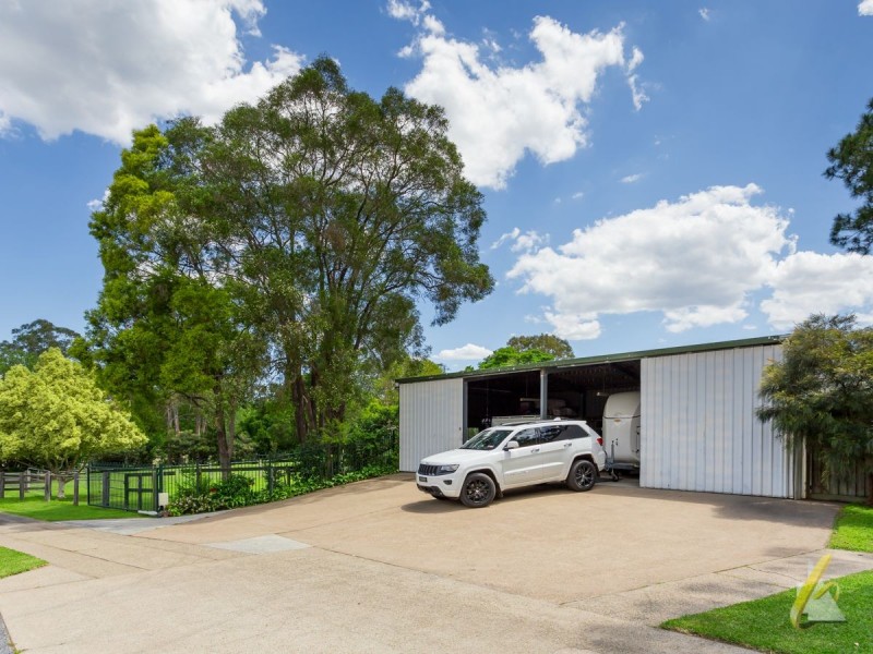 116 Gold Creek Rd, Brookfield QLD 4069