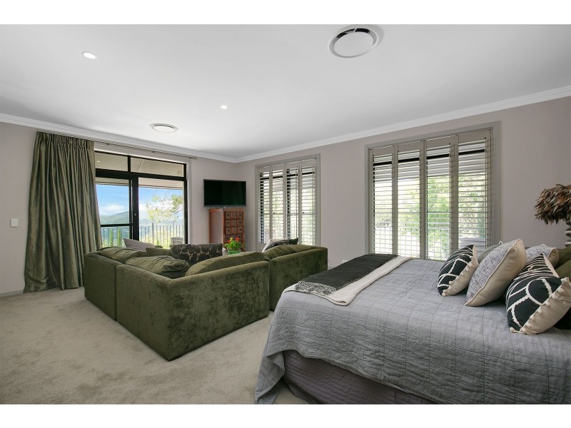 297 Haven Rd, Pullenvale QLD 4069