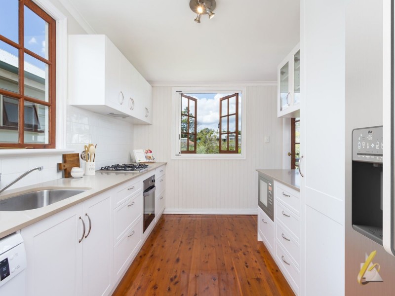 106 Payne St, Indooroopilly QLD 4068