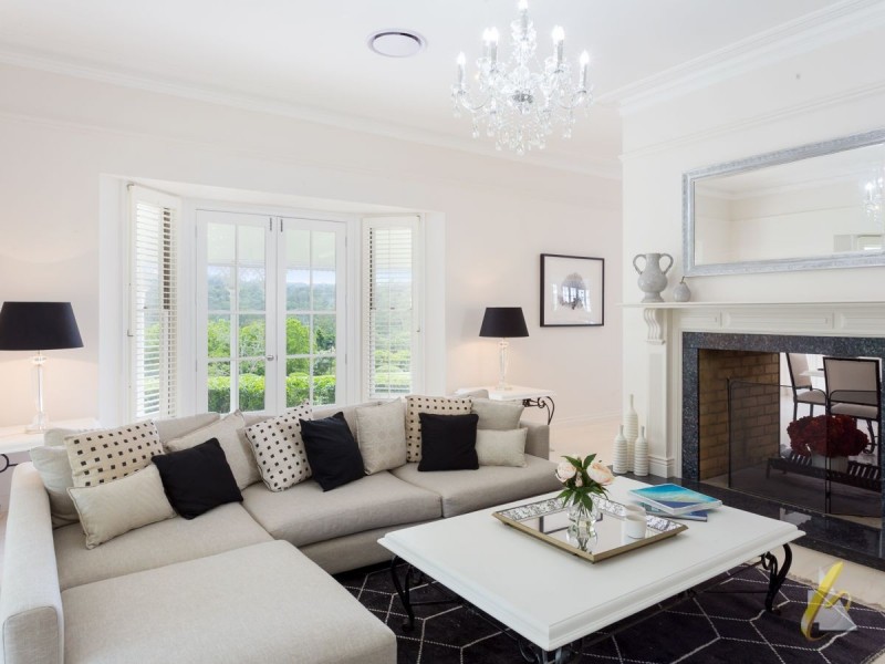 65 Upper Brookfield Road, Brookfield QLD 4069