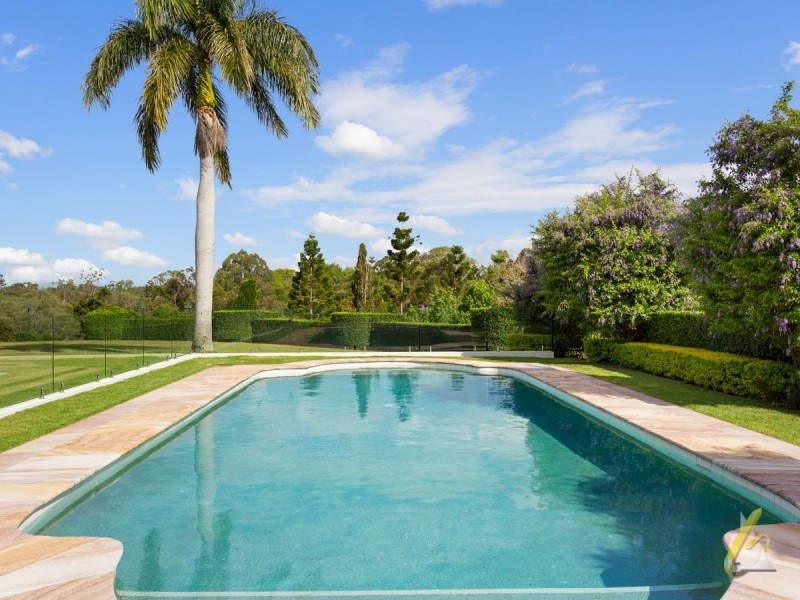 65 Upper Brookfield Road, Brookfield QLD 4069