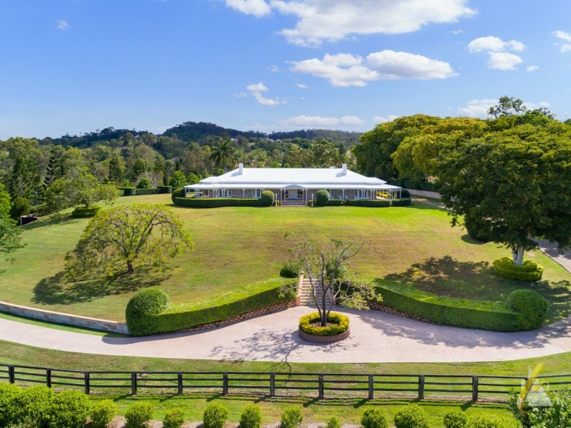 65 Upper Brookfield Road, Brookfield QLD 4069