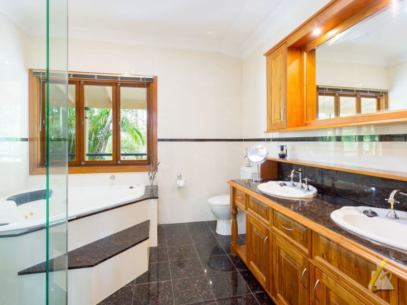 197 Red Cedar Road, Pullenvale QLD 4069