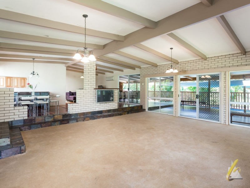 309 Pinjarra Road, Pinjarra Hills QLD 4069