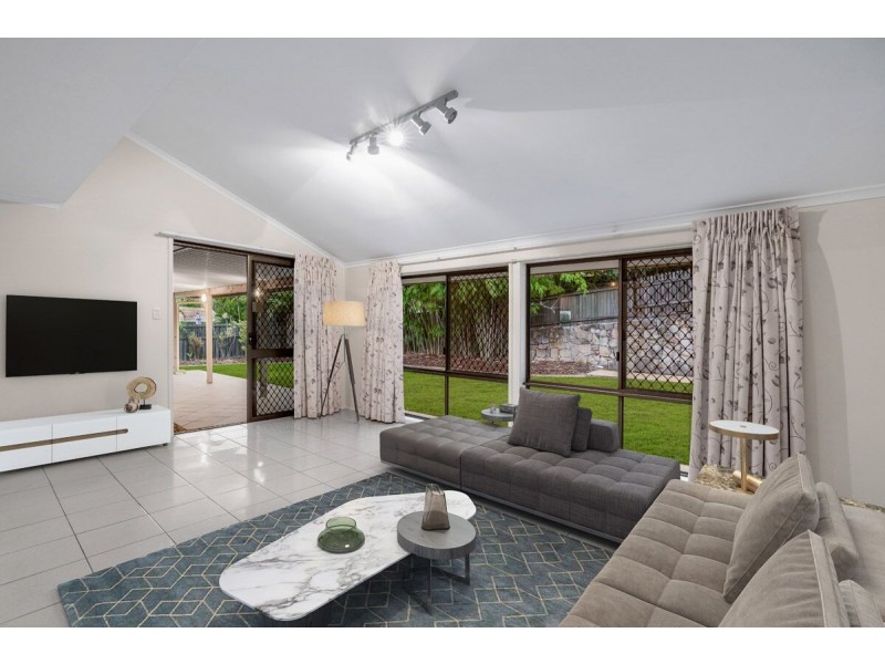 6 Tennent Street, Westlake QLD 4074