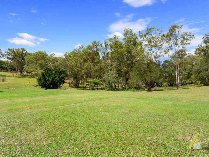 17 Dahmac Place, Pullenvale QLD 4069