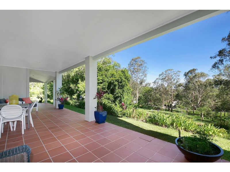 56 Jacaranda Av, Kenmore Hills QLD 4069