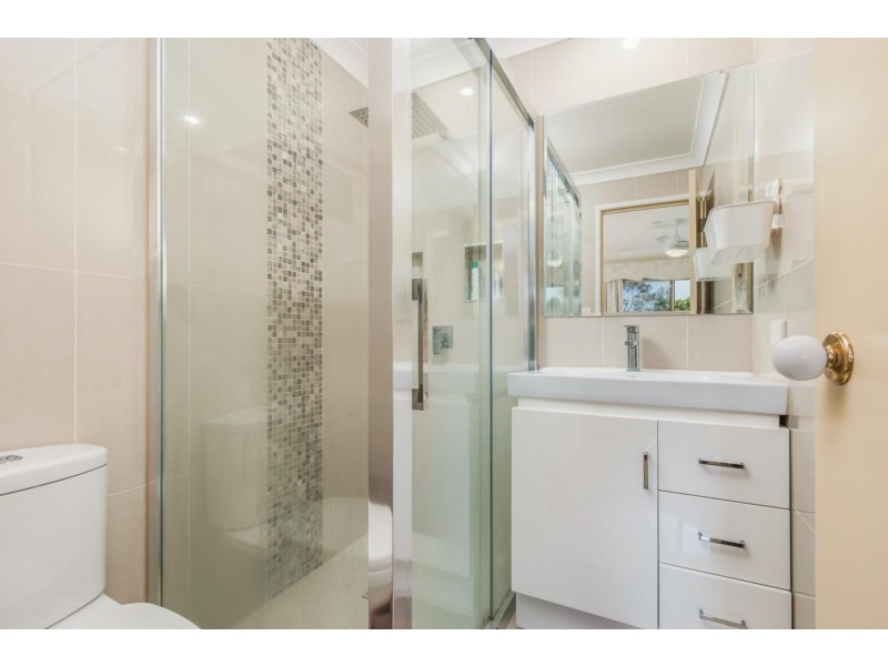 4/70 Crest St, Mount Gravatt East QLD 4122