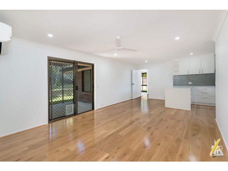 8 Takara Court, Karana Downs QLD 4306