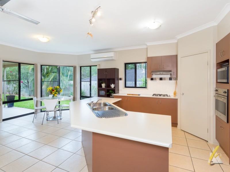 54 Yaggera Place, Bellbowrie QLD 4070