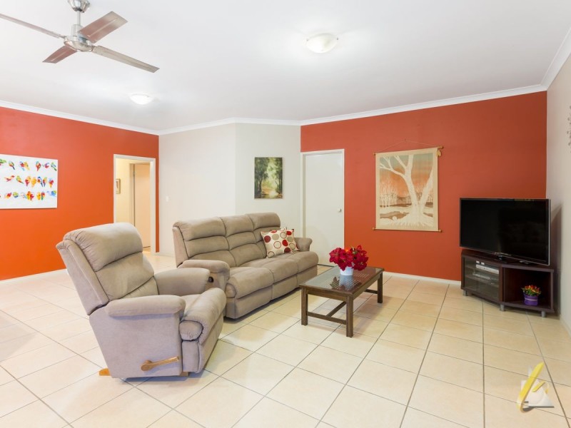 54 Yaggera Place, Bellbowrie QLD 4070