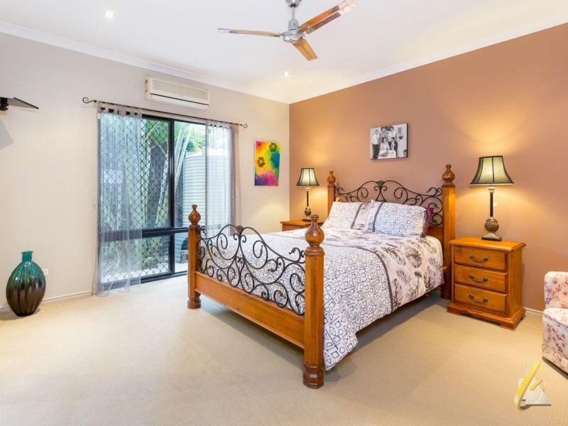 54 Yaggera Place, Bellbowrie QLD 4070