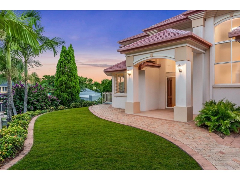 2 Drysdale Street, Mount Ommaney QLD 4074