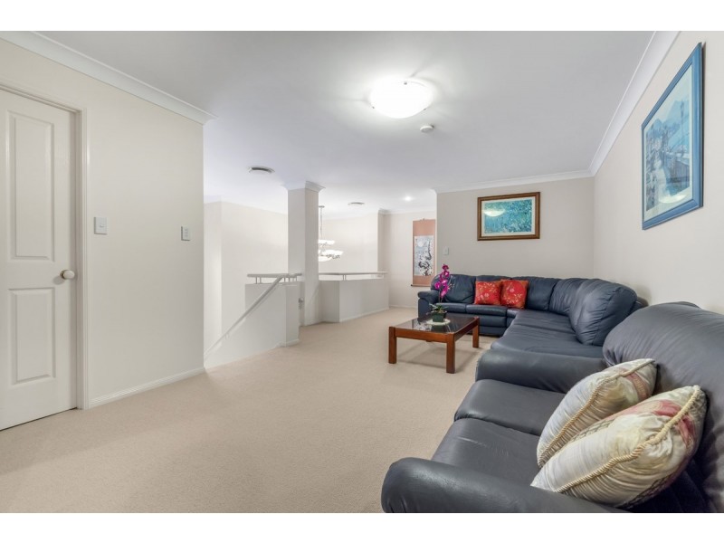 2 Drysdale Street, Mount Ommaney QLD 4074