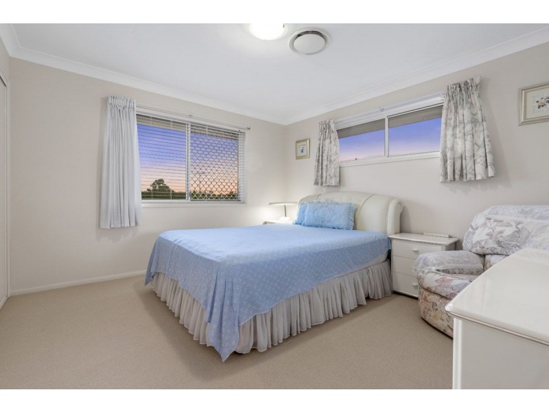 2 Drysdale Street, Mount Ommaney QLD 4074