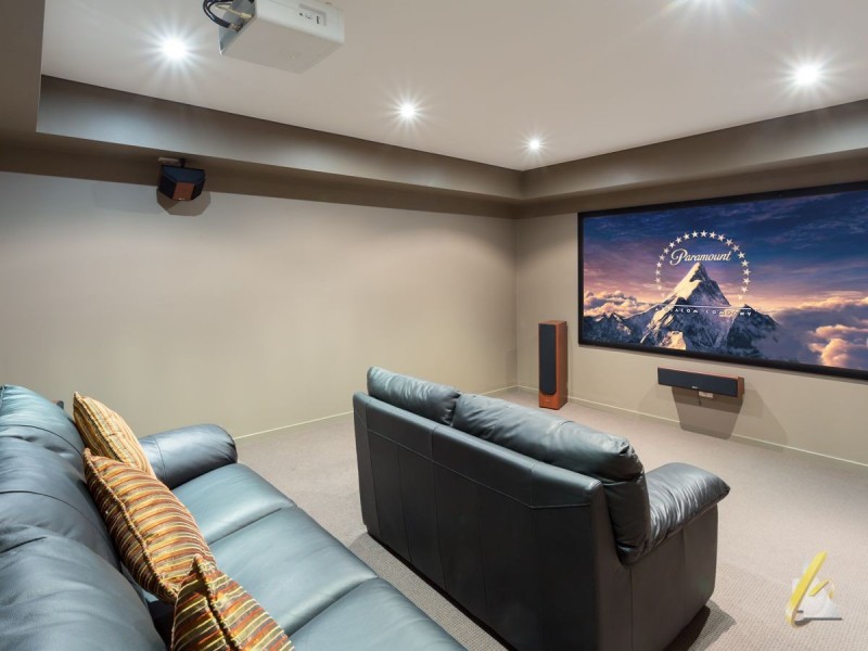 135 Airlie Road, Pullenvale QLD 4069