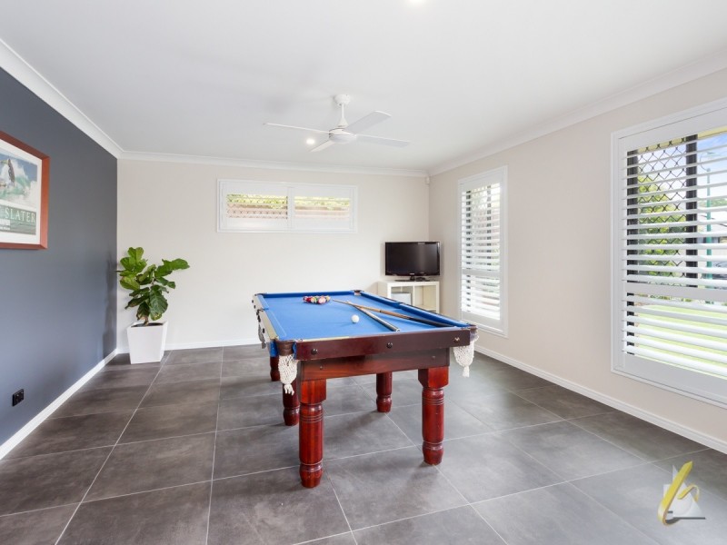 16 Zoe Place, Moggill QLD 4070
