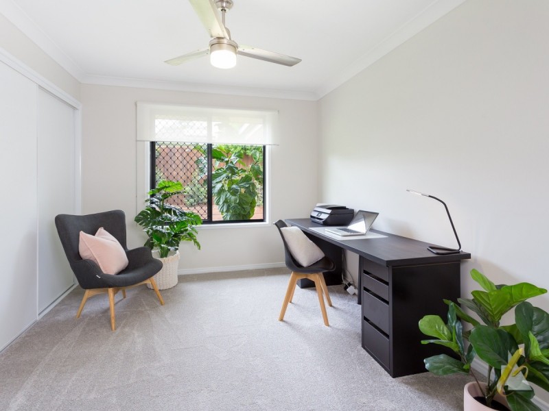 16 Zoe Place, Moggill QLD 4070