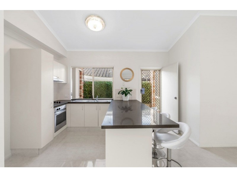 12 Richmond Place, Forest Lake QLD 4078