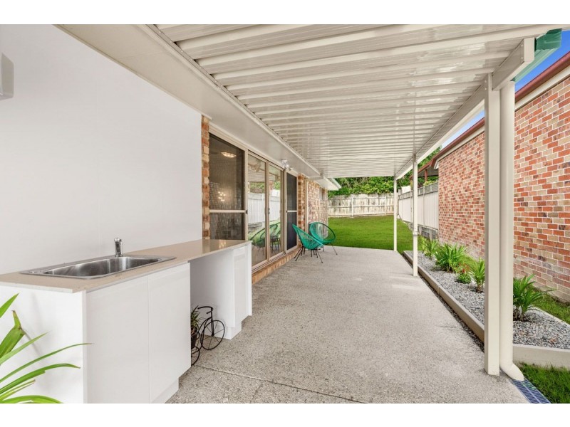 12 Richmond Place, Forest Lake QLD 4078