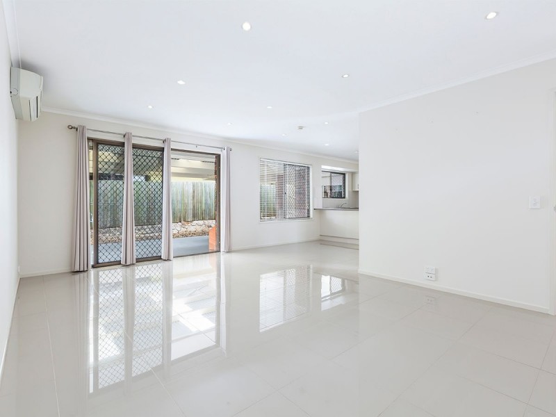 9 Karri Avenue, Karana Downs QLD 4306