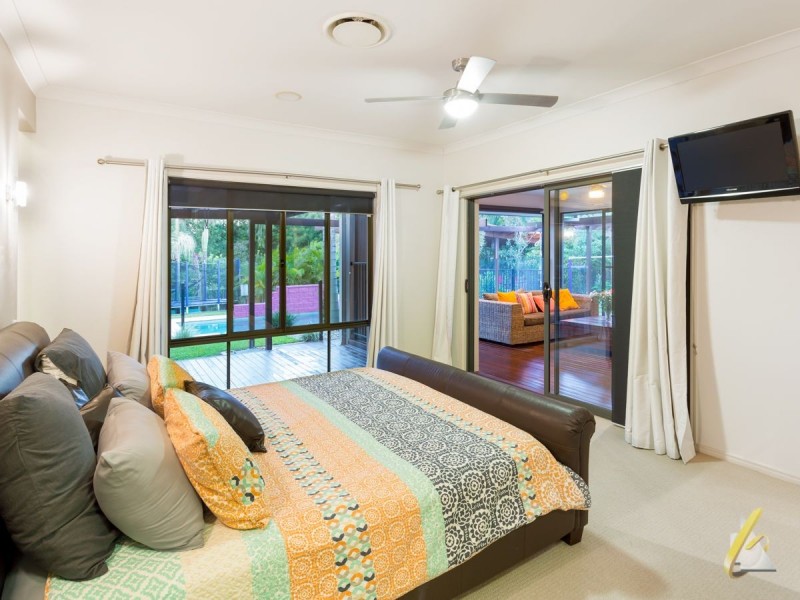 33 Silky Oak Avenue, Moggill QLD 4070
