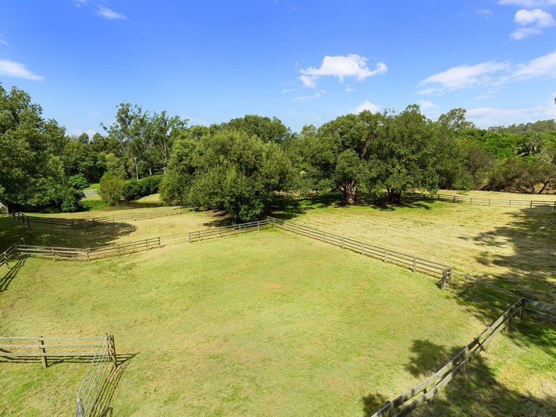 12 Willunga Street, Brookfield QLD 4069