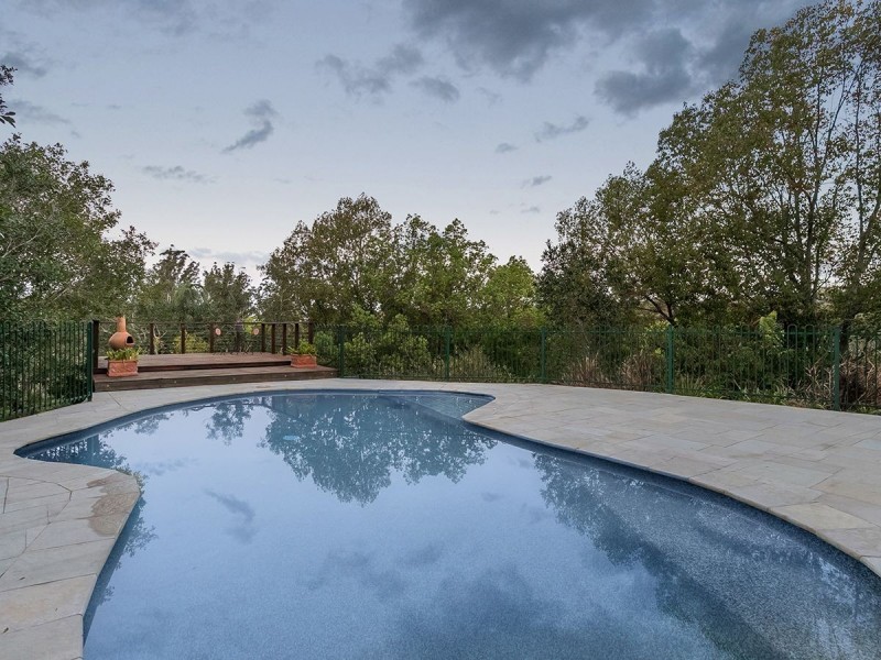 12 Willunga Street, Brookfield QLD 4069