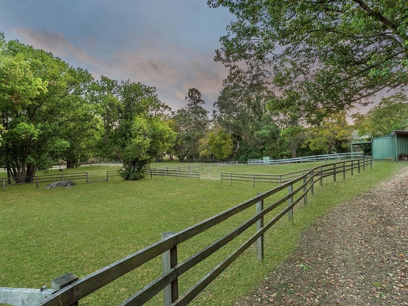 12 Willunga Street, Brookfield QLD 4069
