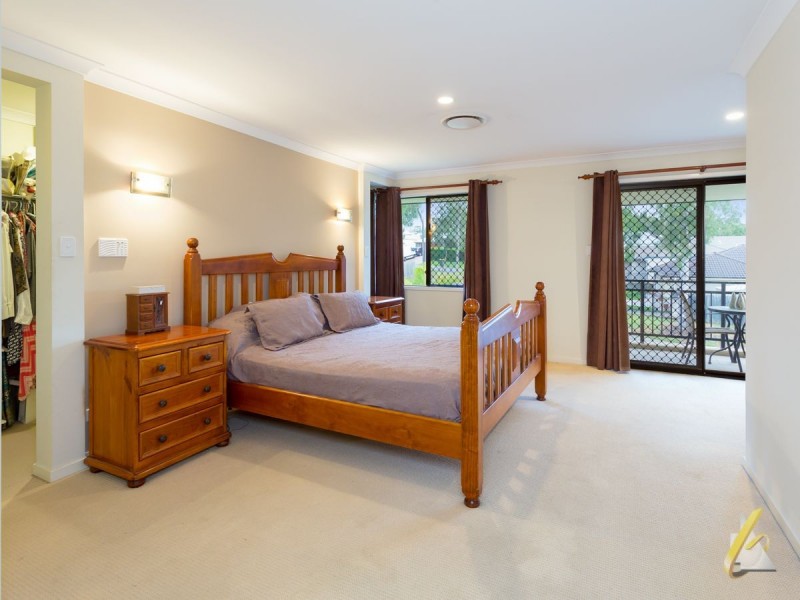 8 Dandenong St, Forest Lake QLD 4078