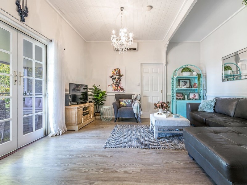 1 Davidson Street, Basin Pocket QLD 4305