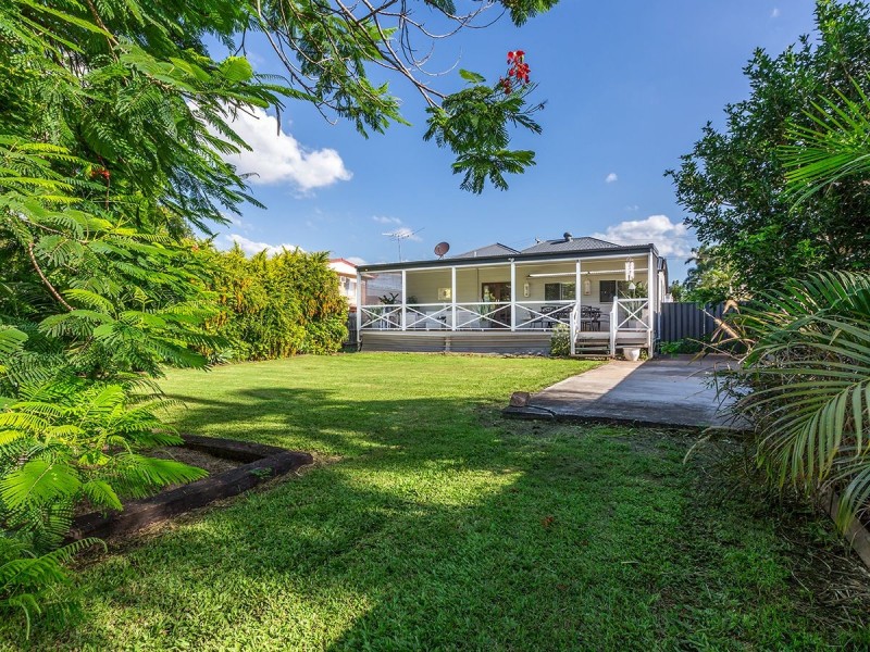 1 Davidson Street, Basin Pocket QLD 4305